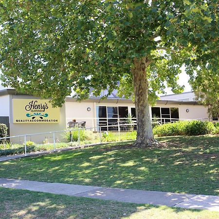 Henry'S Quirindi Hotel Luaran gambar