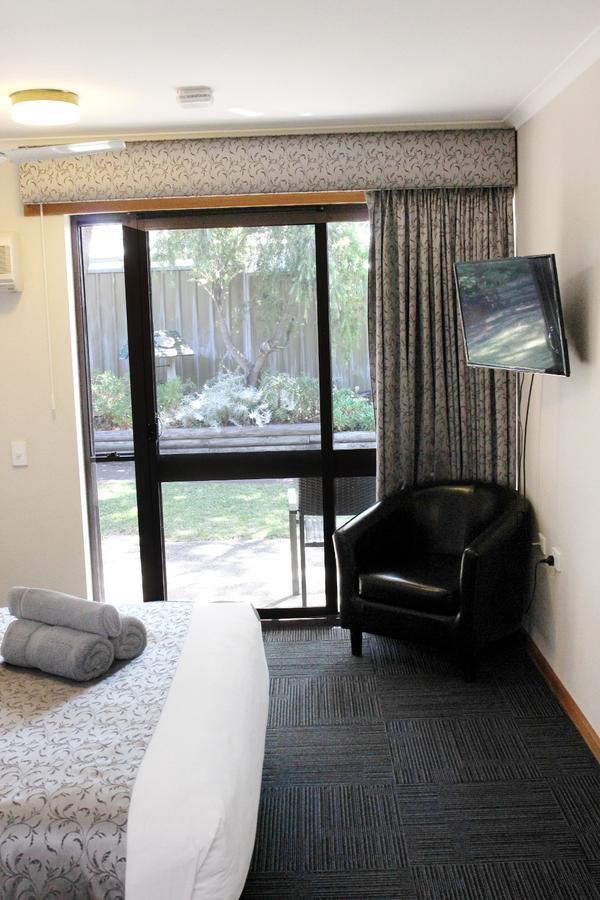 Henry'S Quirindi Hotel Luaran gambar