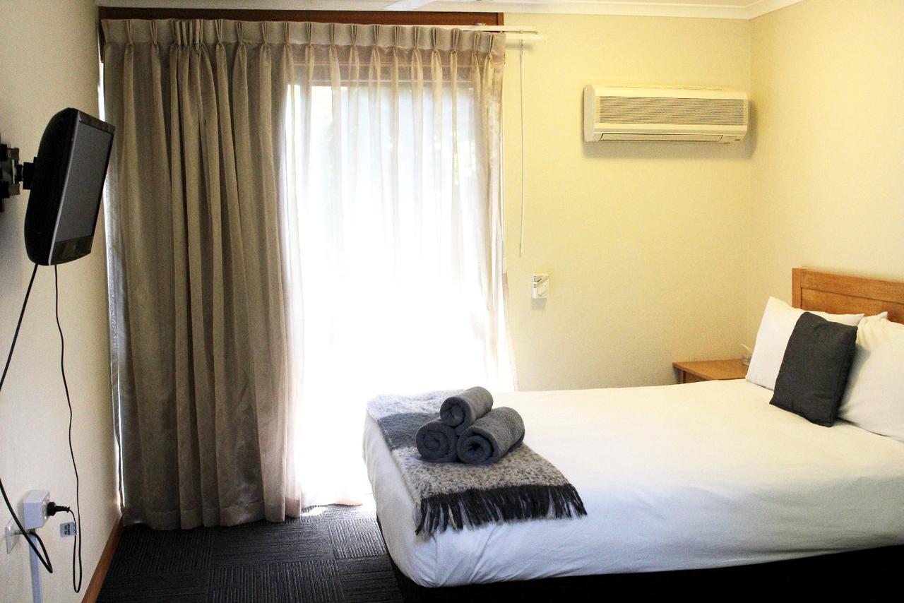 Henry'S Quirindi Hotel Luaran gambar
