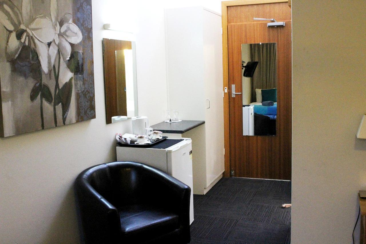 Henry'S Quirindi Hotel Luaran gambar