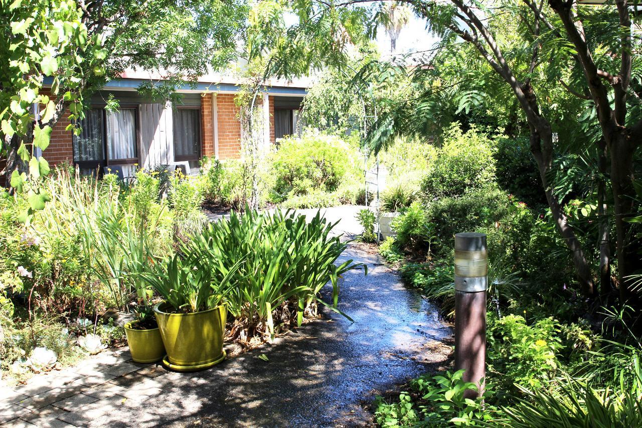 Henry'S Quirindi Hotel Luaran gambar